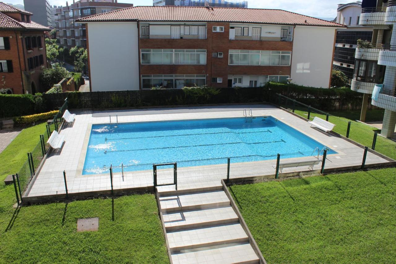 Apartamentos Zarautz Playa, Con Piscina Y Garaje Ngoại thất bức ảnh